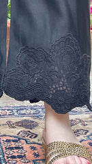 Black Chinese (Izaar)