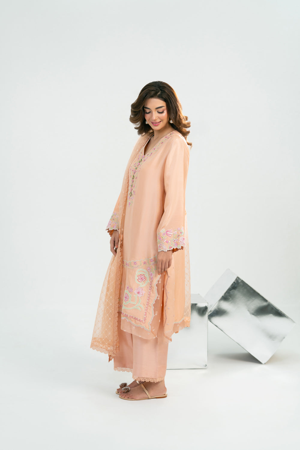 Mehra (C)